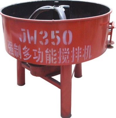 強(qiáng)制式混凝土攪拌機(jī)