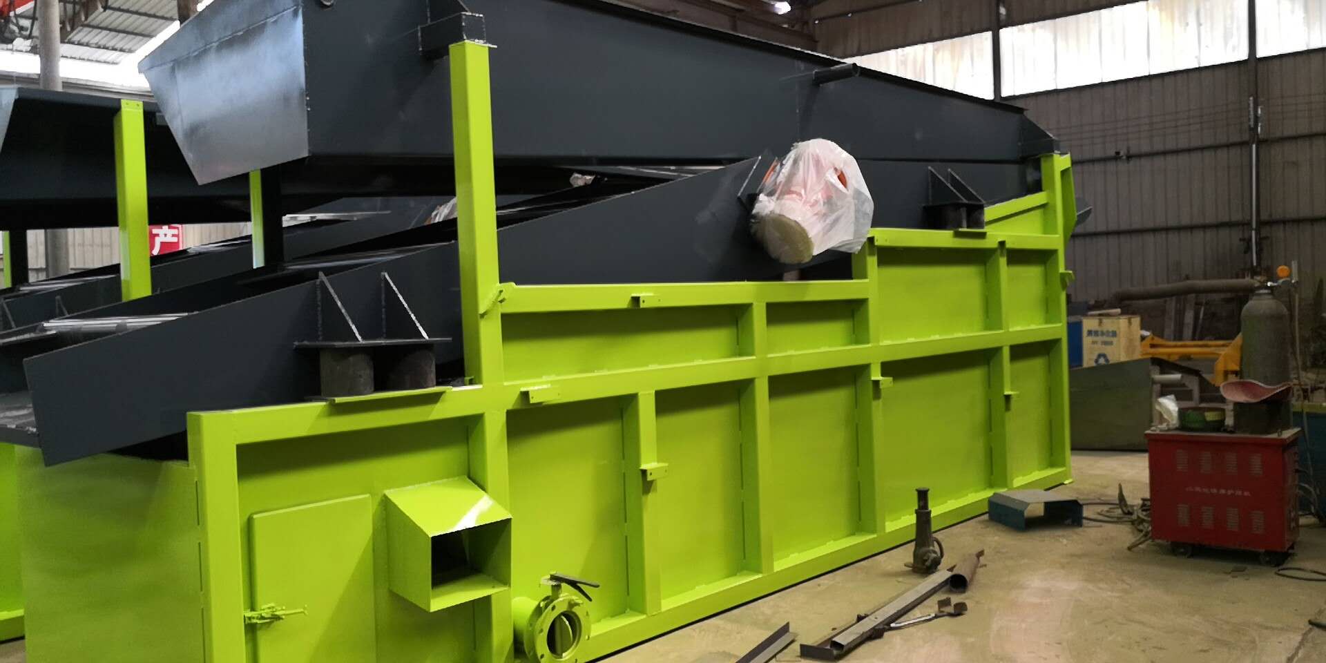 震動式砂石分離機1.jpg 震動式砂石分離機1.jpg