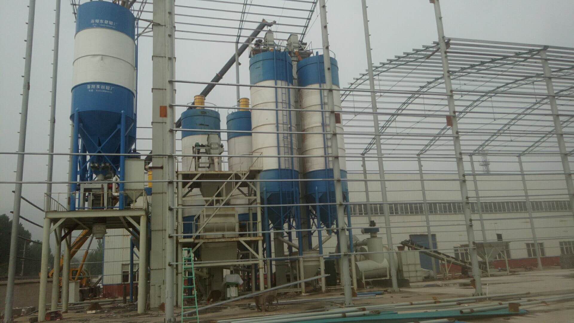 年產(chǎn)10萬噸干粉砂漿攪拌站