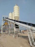 HZS120型混凝土攪拌站現(xiàn)場(chǎng)案例圖